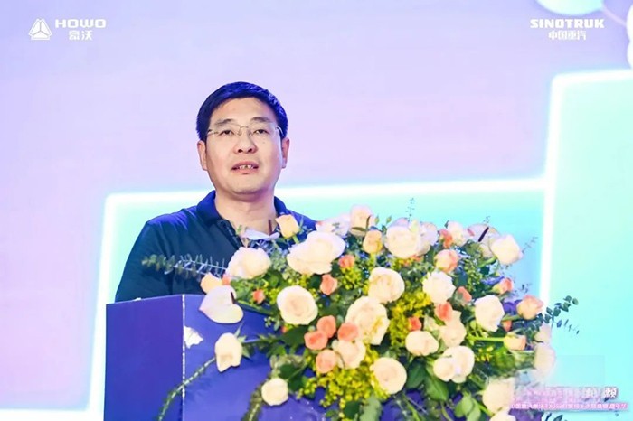 冠縣沸騰夜！中國重汽豪沃TX7星耀上市，現場認購高達267輛