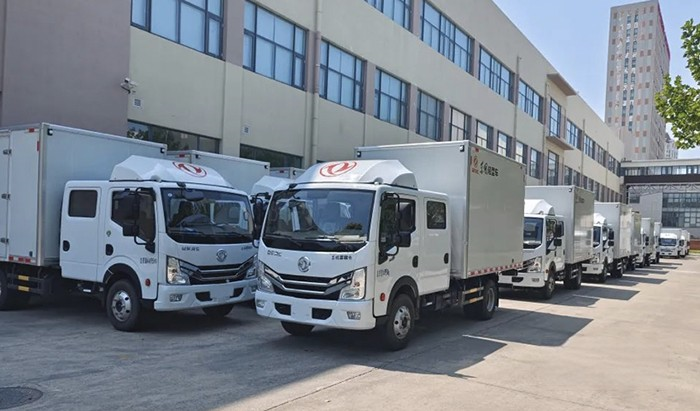 68臺東風(fēng)多利卡交付,用實力守護(hù)孩子們的餐桌