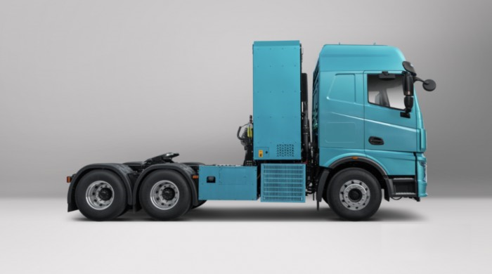 同為牽引車，你選“跑的遠(yuǎn)”還是“拉的多”？