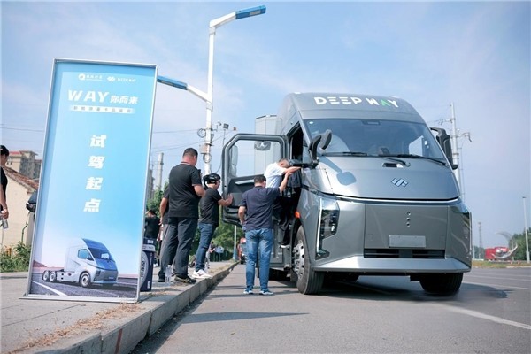 車輛訂單已超千臺，卡車造車新勢力DeepWay呈現全方位“加速度”