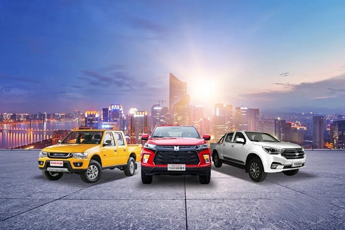 慶豐收 促和美，助力筑牢糧食安全“耕”基，端穩“中國飯碗”，促進鄉村振興，慶鈴高品質商用車在行動。