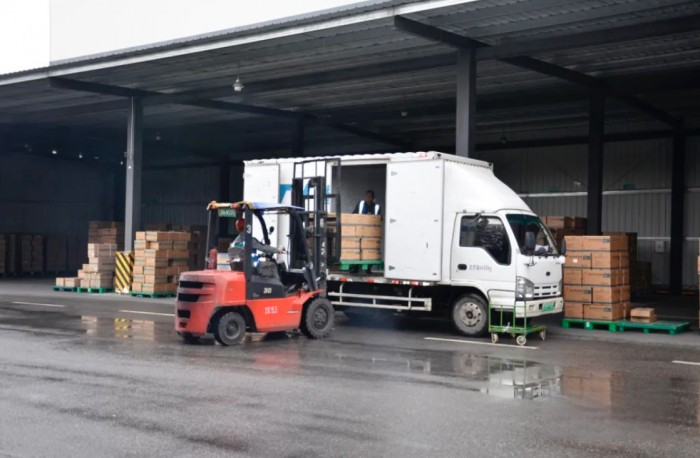 與生命賽跑 慶鈴EV100純電動車成都醫藥配送跑出“佳速度”