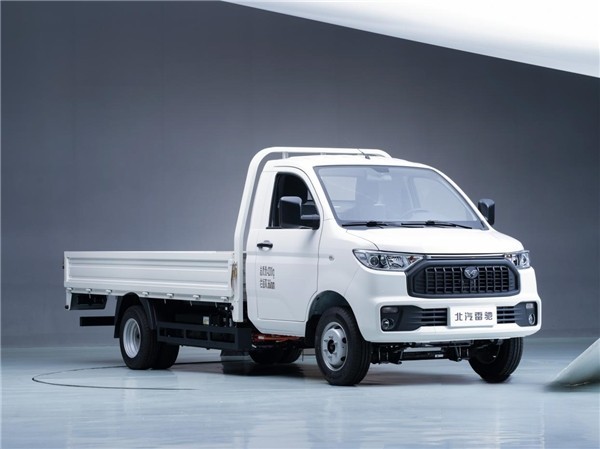 北汽雷馳加速布局新能源商用車矩陣 新能源“旗艦”小卡閃耀上市