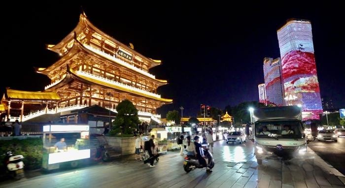 奧鈴智藍HL超混輕卡長沙打卡 無憂路權 實力遙遙領先