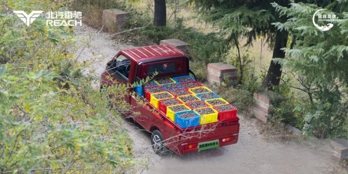 領跑“家商兩用”新賽道!北汽雷馳新能源MINI皮卡全球潮酷上市