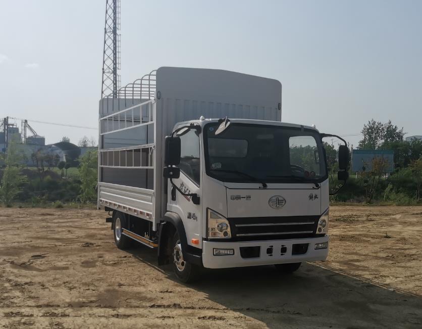 解放 J6F 130馬力 3.78米排半倉柵式輕卡(CA5045CCYP40K50L2E6A84)